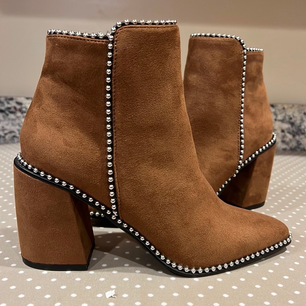 Steve Madden Brown Suede Studded Block Heel Ankle Boots